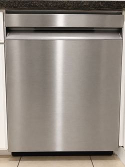 Samsung Linear Wash 24”