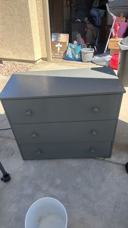 Dresser