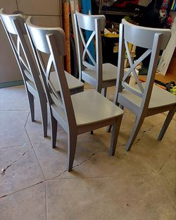 Rosentorp dinning 4 Chairs