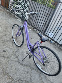 Vendo Una Bicicleta De  Muchacha Size 28