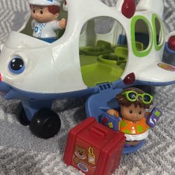 Fisher Price Little People Lil Movers Airplane with Figures
