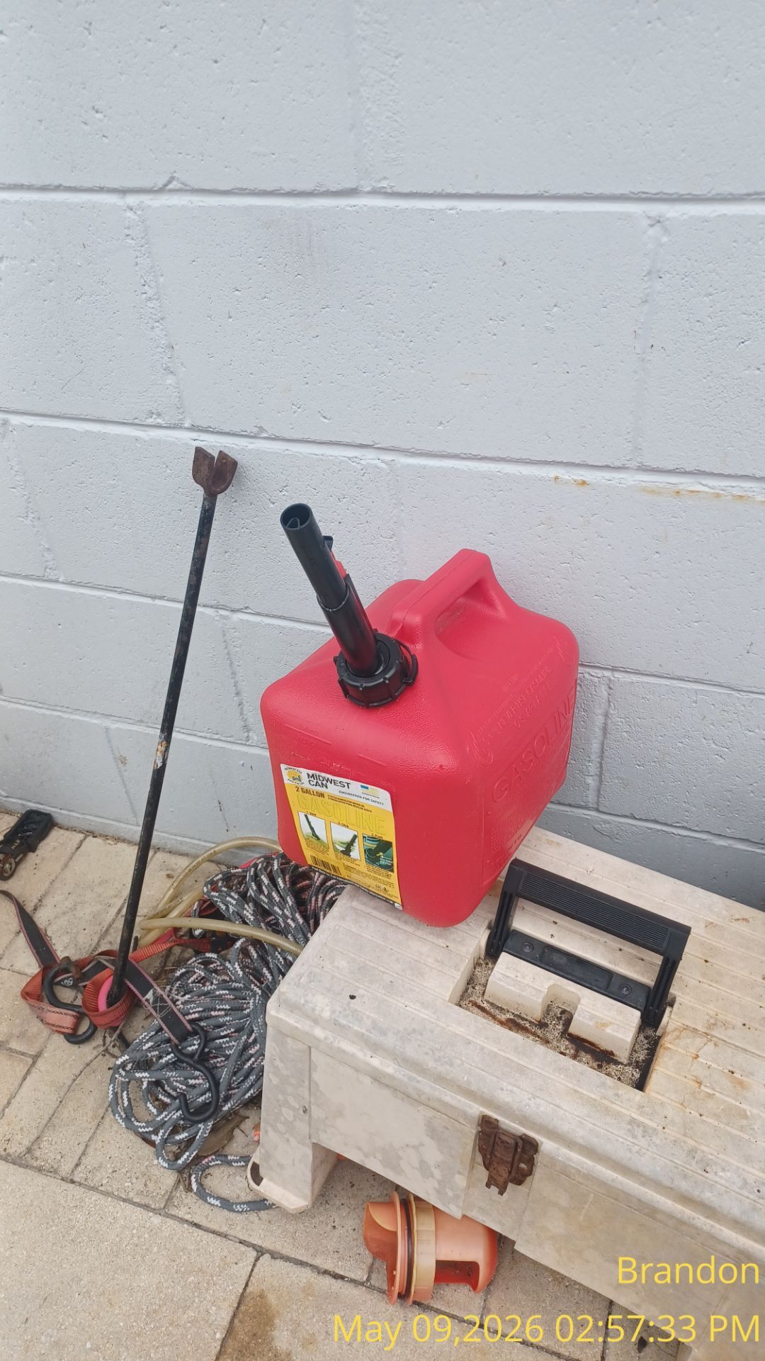 2.5 gallon gas tank