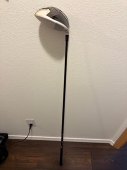 Taylormade RBZ Stage 2 10.5* Driver Fujikura Regular Flex Rocketballz Right handed