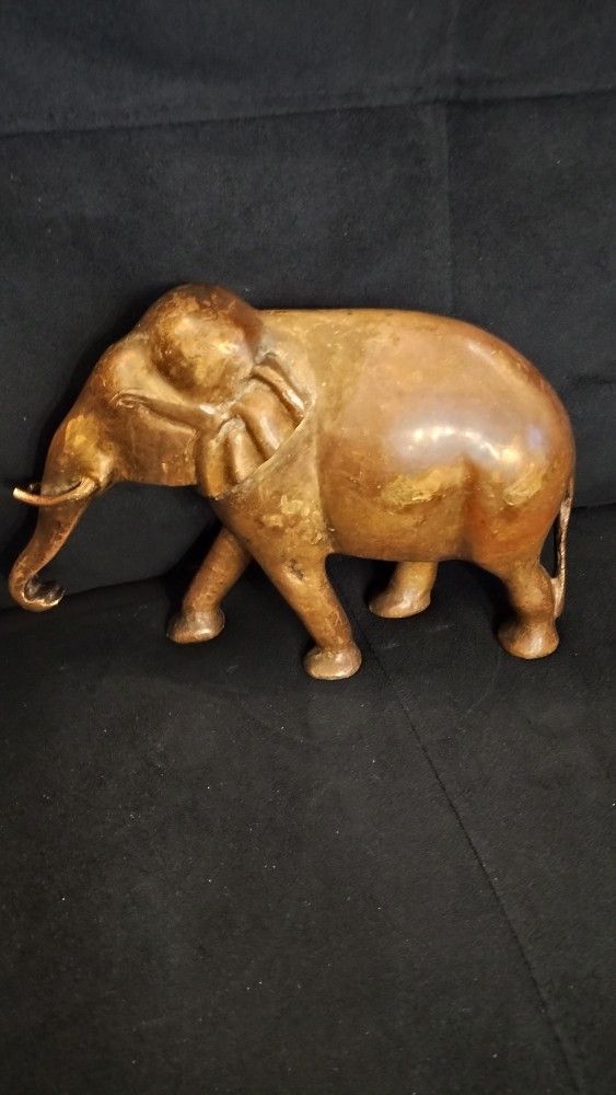 Big Beautiful Rare Vintage Brass Elephant