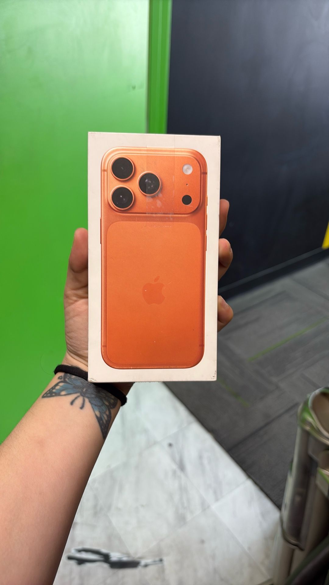 iPhone 17 Pro☀️ ORANGE