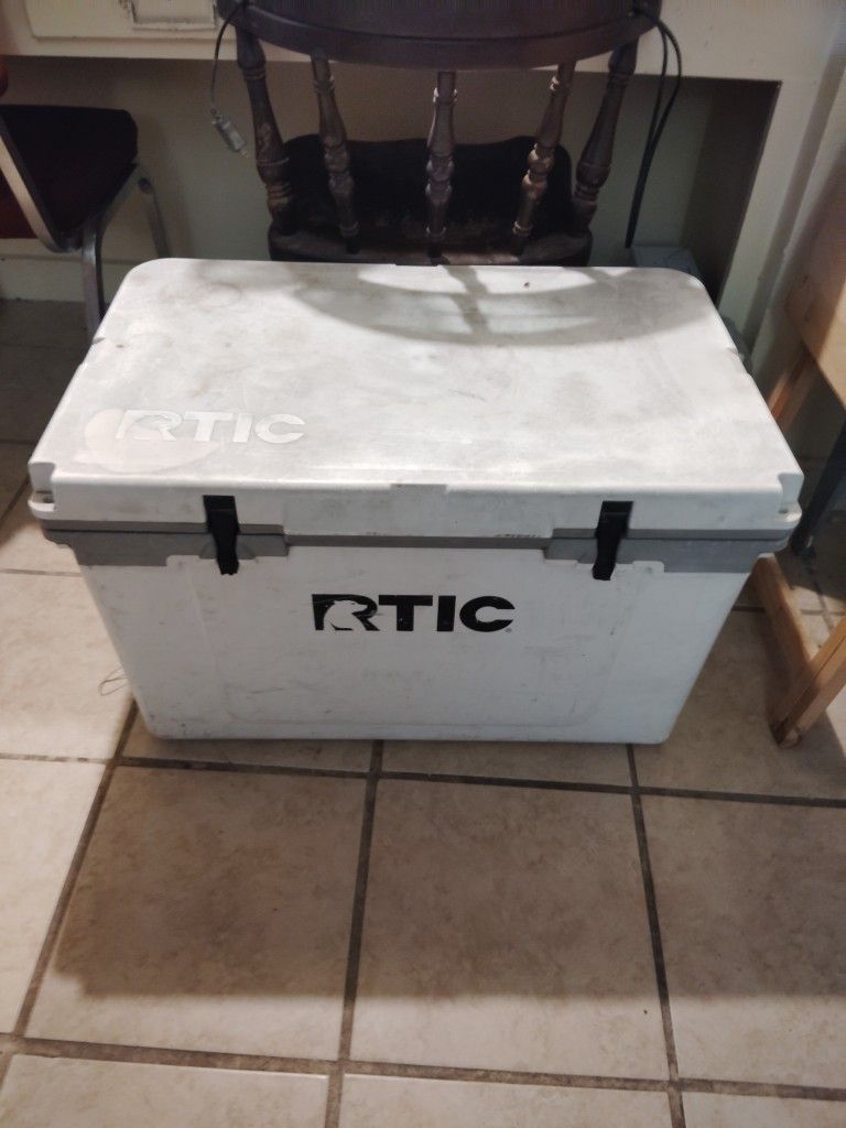 RTIC Cooler