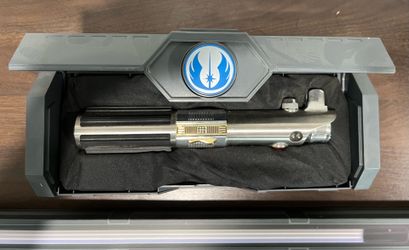 Galaxy's Edge Anakin Skywalker Jedi Knight Legacy Lightsaber with blade