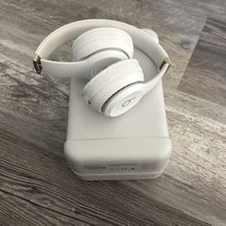 Beats Solo 4 Headphones 