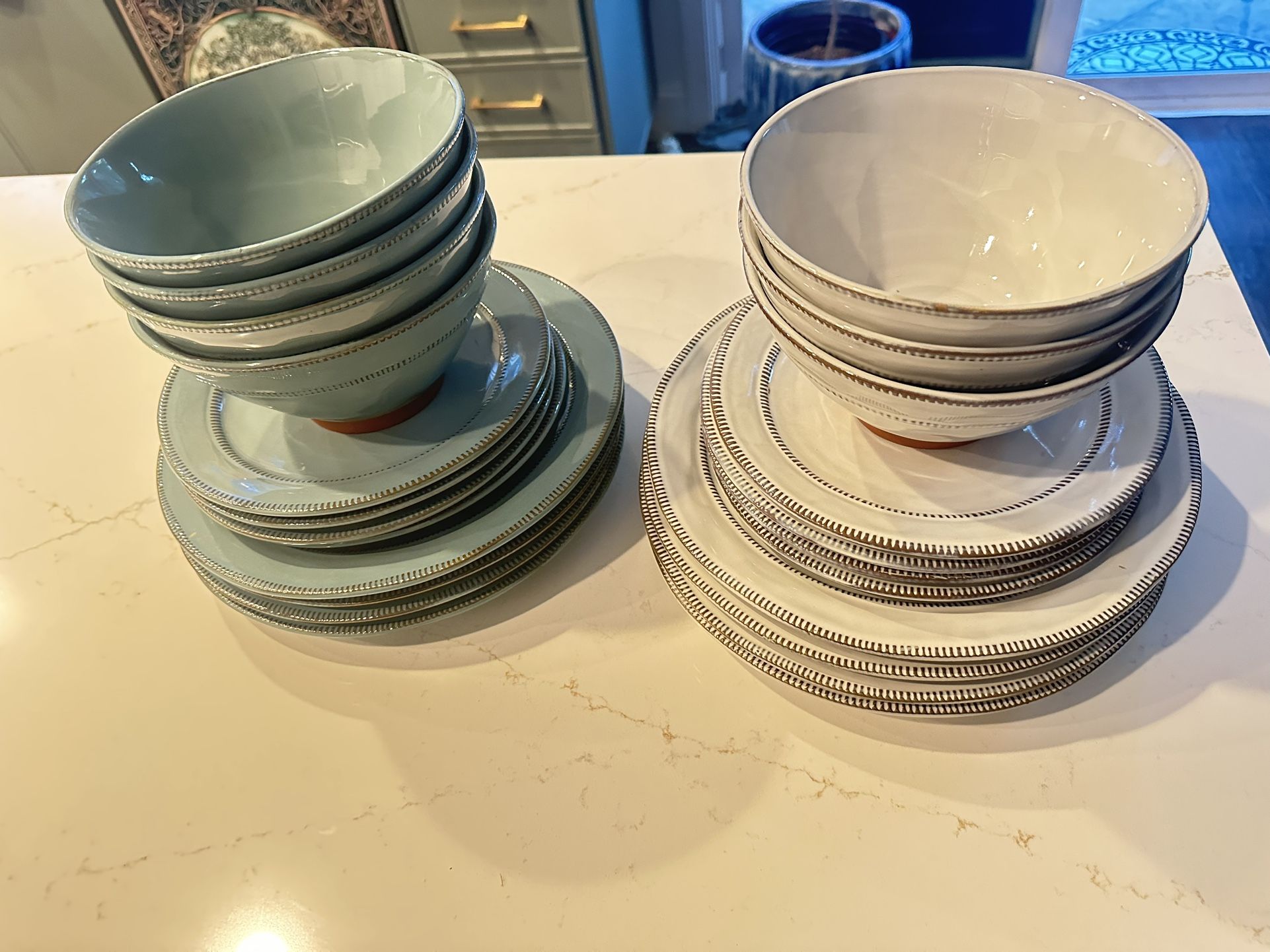 Brand New Terracotta Dinnerware 2 Sets Plates Bowls