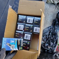 Phillips Light Bulbs Lot
