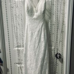 Super Simple Yet Extremely Beautiful White Lace Dress