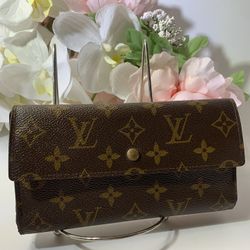 Authentic Louis Vuitton Monogram Porte Tresor International Wallet