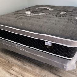 Full Oasis Thermal Comfort Europillow Top 12inch Mattress!!