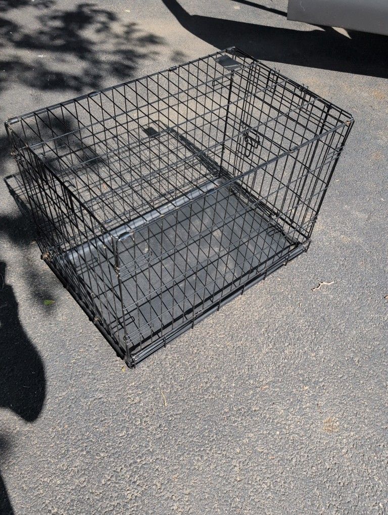 Dog Cage, Crate, Pen, 30 In Long, 19 In Wide, 21 In High