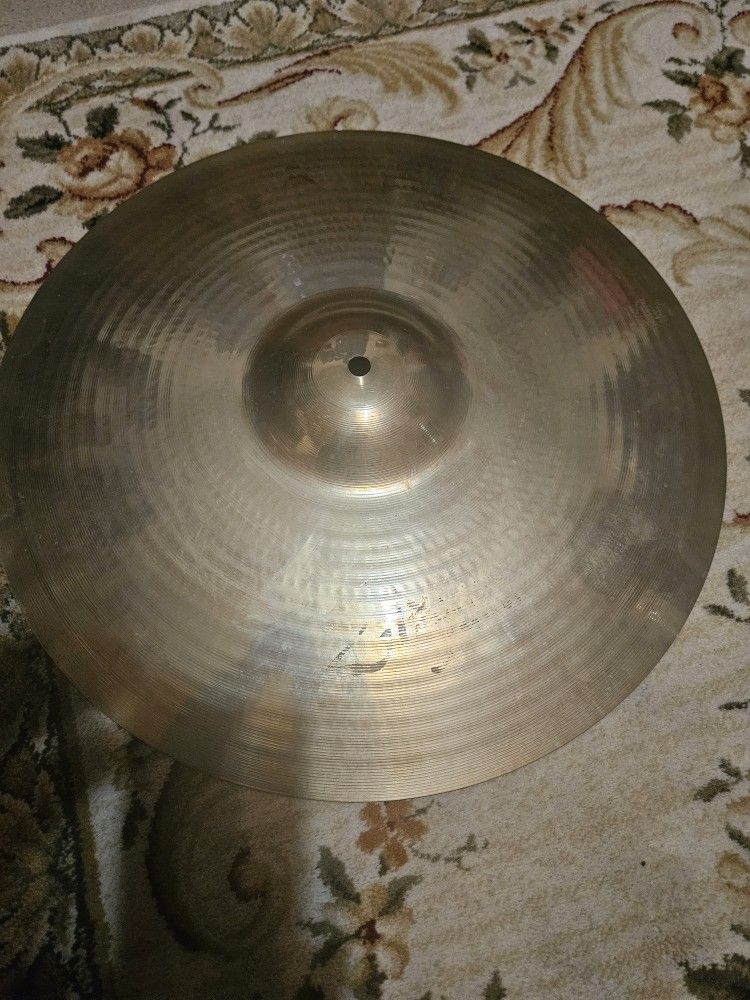 Zildjian A series  18 in crash