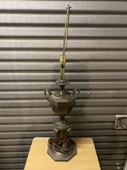 Vintage lamp base - heavy