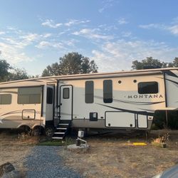 2018 Keystone Montana 3950br 