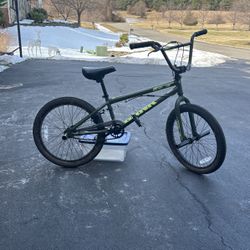Kids GT BMX Dirt Bike
