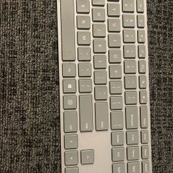 New Microsoft Designer Keyboard In Excellent Condition 