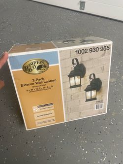 Exterior light fixtures