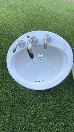 Bathroom sink
