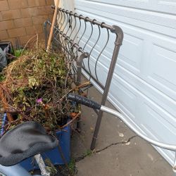 Metal Bedframe Queen Size