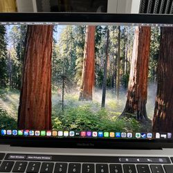 MacBook Pro 13.3 Laptop - Apple M1 Chip - 8GB Memory 256GB SSD Space Gray