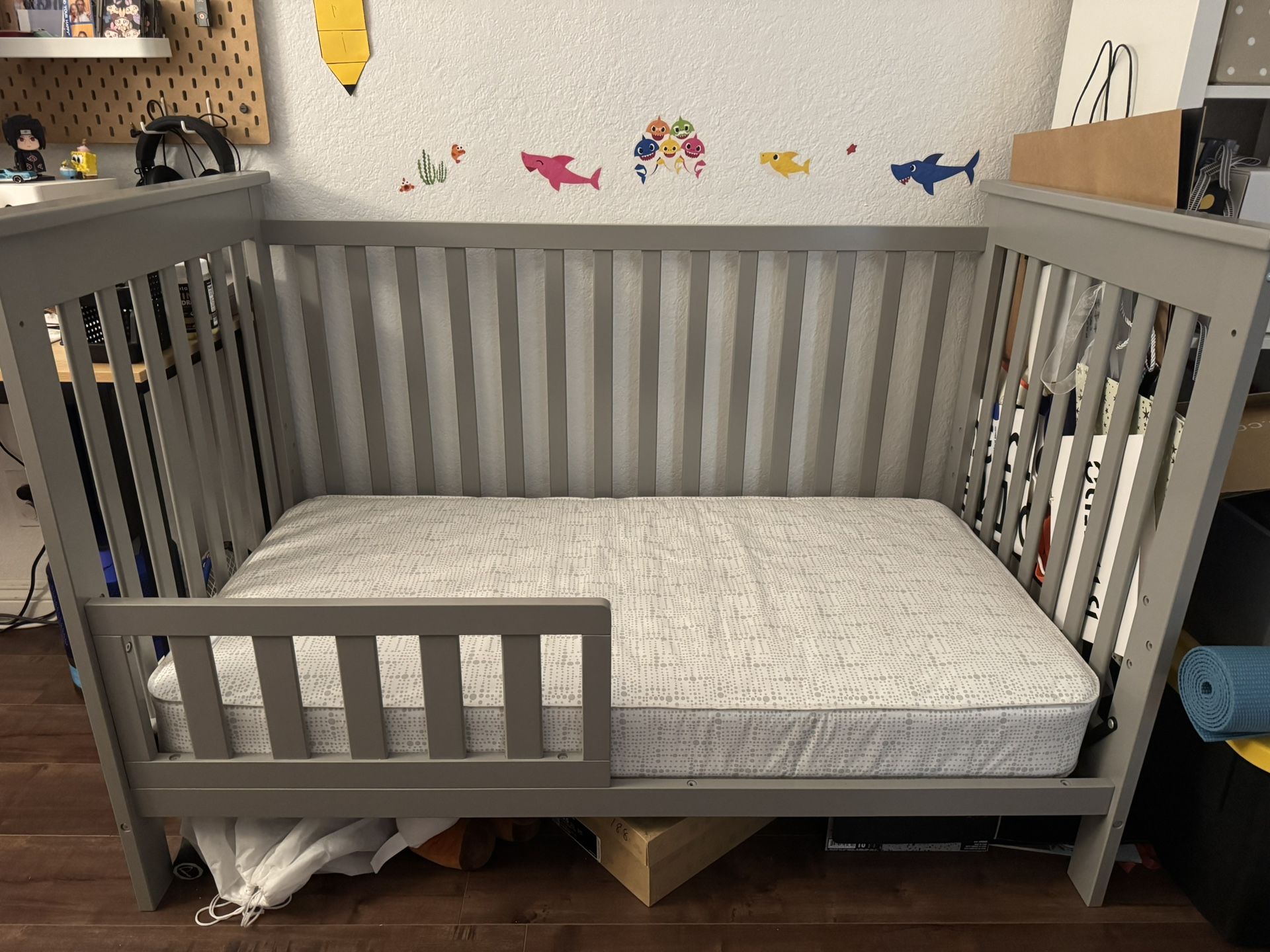 Delta Baby Crib/Toddler Bed