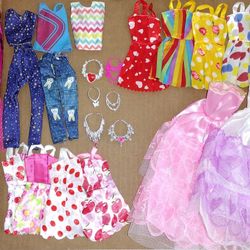 Fits 11.5 dolls accessory. See discription and pictures for details.