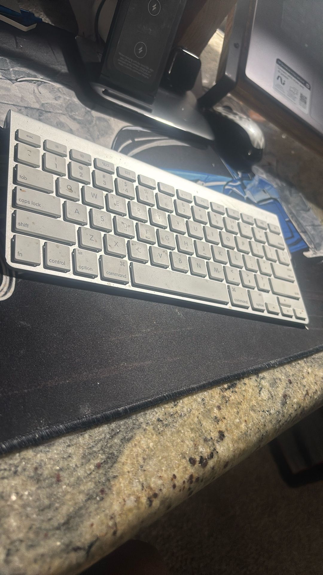 Apple Keyboard
