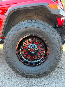 17x9 Fuel Wheels and Tires 35/1250/17 Nitto Recon