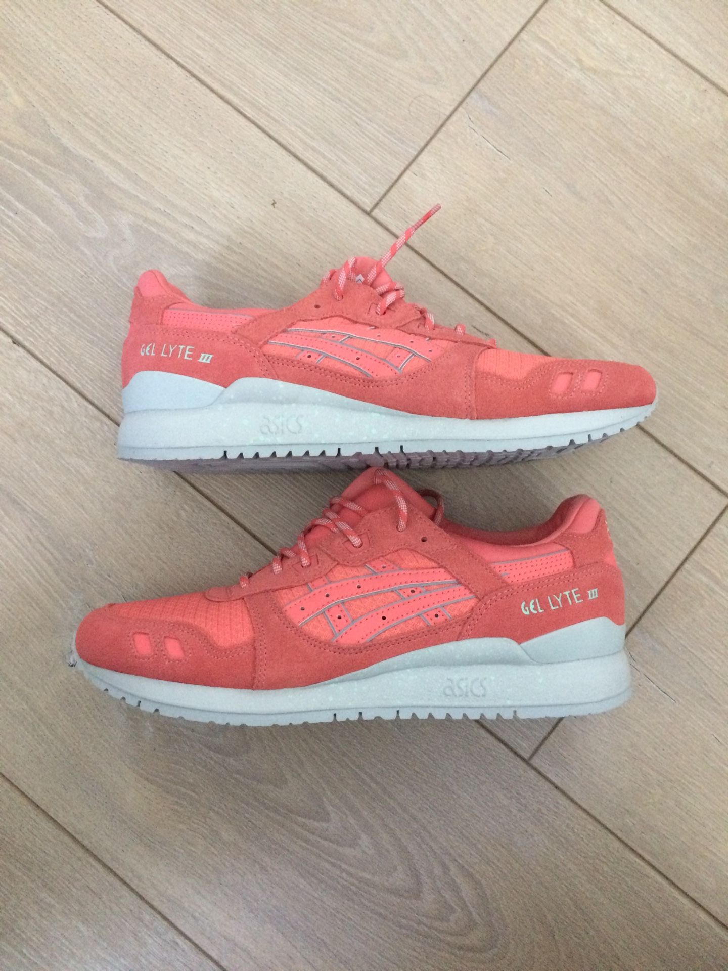 Asics Gel-Lyte iii Pink/Peach size 9
