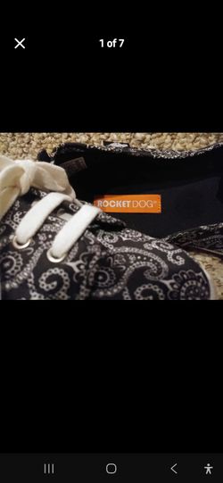 New Women's Size 11 Rocket Dog Cushioned and Fexible Shoes  [Retail $89/sale$56]