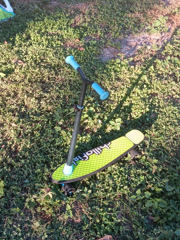 Chillafish Skatie Skootie $33 obo