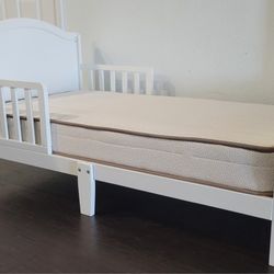 Toddler Bed With Emily Organic Mattress