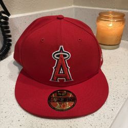 BRAND NEW ANGELS HAT