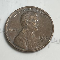 1982 D Small #2 Penny