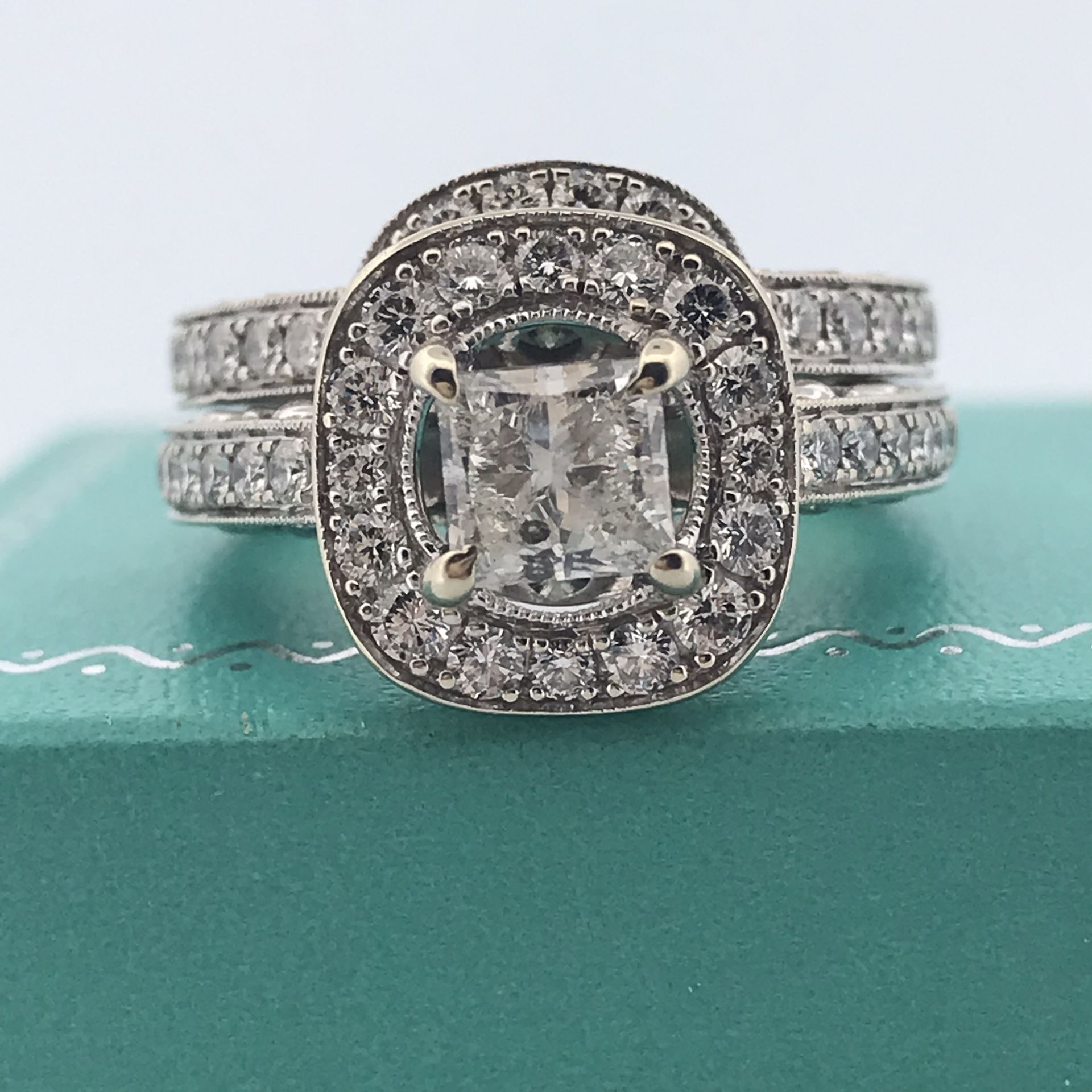 14k white gold 2.40ct diamond ring set Size 6.5