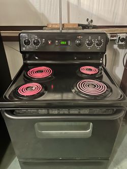 GE Electric Stove