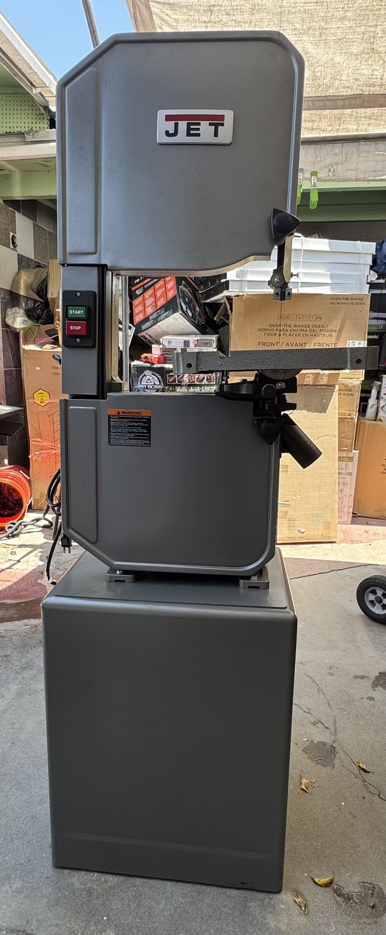 J-8201VS 14 in. Metal/Wood Vertical Variable Speed Bandsaw