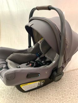 Nuna Pipa Lite RX Infant Car Seat with Base