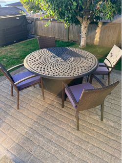 Iron Outdoor Table w/ Fire Pit +4 Chairs