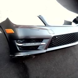 2011-2014 Mercedes C250/300 Front Bumper With All The Accessories Oem.