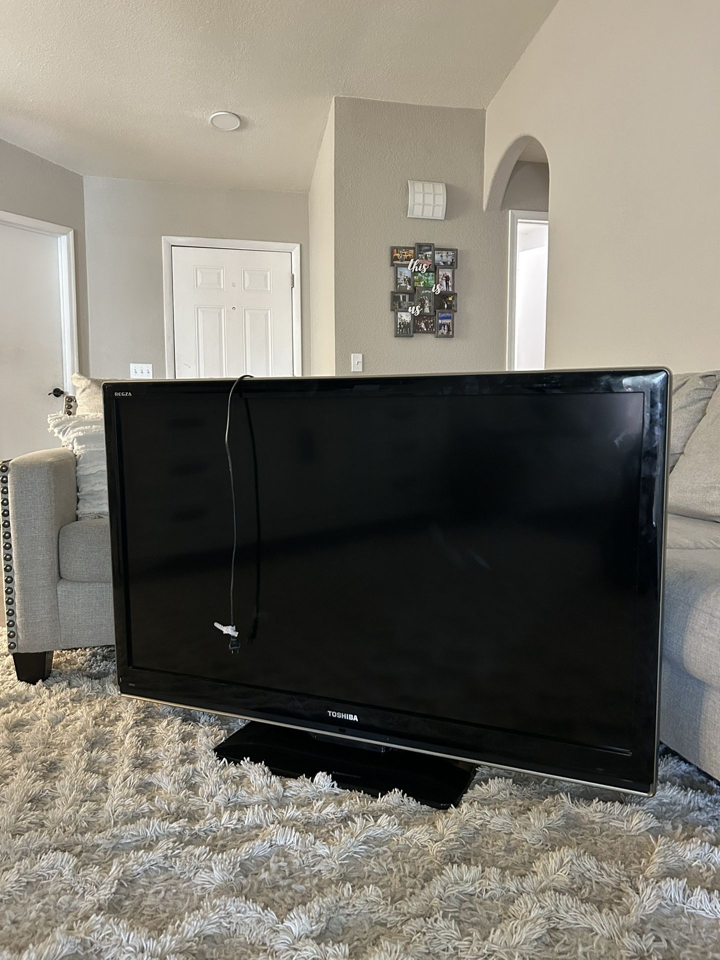 52” Flat Screen Tv