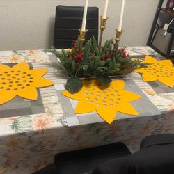 Dining Table 4 Chair New