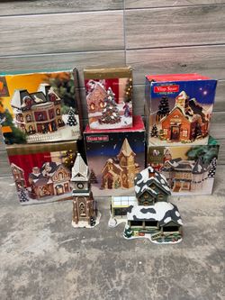 Vintage Christmas Village Buildings & Tree – Large Lot