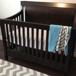 Convertible Crib to Double size bed