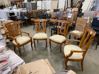 HEKMAN Set of 4 Cream Cushioned Dining Chairs