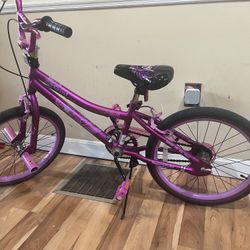 Girls  20" BMX Bike -Great condition 