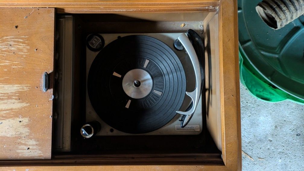 Free- Retro Magnavox Vinyl Record Console